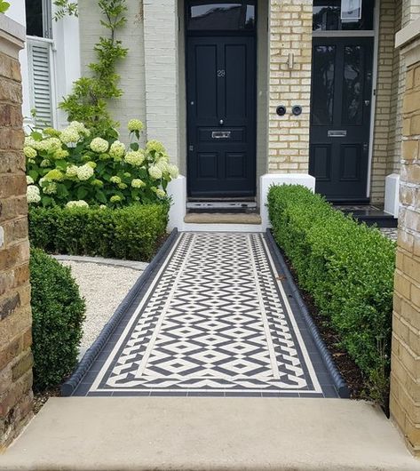 Front Garden Path, Front Garden Entrance, Victorian Front Garden, Front Garden Ideas Driveway, Terrace House Exterior, Garden Ideas Driveway, Victorian Front Doors, Garden Front Of House, White Mosaic Tile