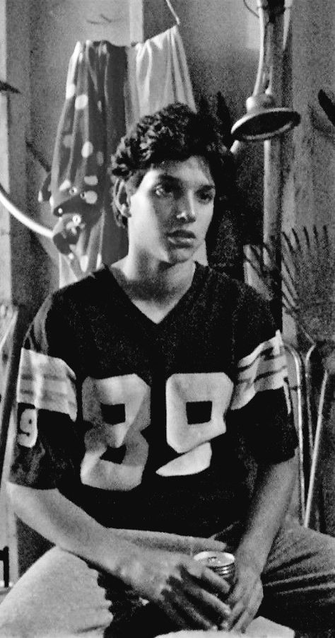 Ralph Macchio Black And White, I Heart Ralph Macchio, Ralph Macchio Wallpaper Iphone, Ralph Macchio Outsiders, Ralph Macchio Pictures, Ralph Macchio Hot, Johnny Cade Wallpaper, Ralph Macchio Wallpaper, Ralph Macchio 80s