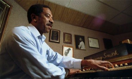 The Incredible Jimmy Smith.   #jazz Jazz New Orleans, Kenny Burrell, Jazz Wall Art, Newport Jazz Festival, Fats Waller, Jimmy Smith, Music Passion, Hammond Organ, Talent Contest