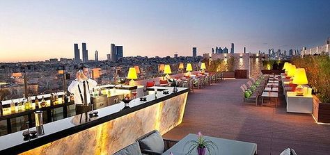 Rooftop Bar Design, Outdoor Restaurant Patio, Rooftop Restaurant Design, Rooftop Dining, Outdoor Restaurant Design, Restaurant Patio, Rooftop Terrace Design, Rooftop Design, Drink Bar