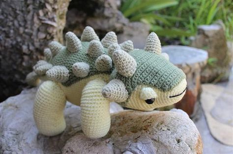 Ankylosaurus Crochet Amigurumi.. Ankylosaurus Crochet, Dinosaur Patterns, Dinosaur Roar, Knit Animals, Crochet Critters, Crochet Dinosaur Patterns, Crochet Shawl Diagram, Crochet Pokemon, Crochet Dinosaur