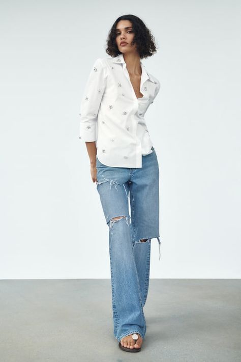 Summer Button-up Poplin Shirt, White Relaxed Fit Poplin Shirt, Relaxed Fit Poplin Button-up Shirt, Spring Blue Poplin Shirt, White Poplin Button-up Shirt, Johnny Collar, Well Dressed Women, Low Rise Jeans, Elbow Length Sleeve