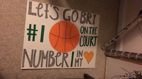 Homemade Basketball Posters, Signs To Make For Basketball Games, Basketball Poster Ideas Signs Senior Night, Basketball Signs For Players, Posters For Basketball Games, Basketball Signs For Games, Basketball Poster Ideas For Players, Basketball Fan Signs, Basketball Game Signs