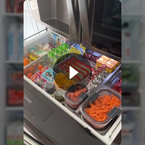 Satisfying Snack Drawer Restock 🤩 - Life Organized | Snapchat Healthy Snack Drawer Fridge, Snack Drawer Restock, Kids Snack Drawer In Fridge, Fridge Snack Drawer, Snack Drawer Organization, Snack Fridge, Healthy Snack Drawer, Snack Restock, Fridge Snacks