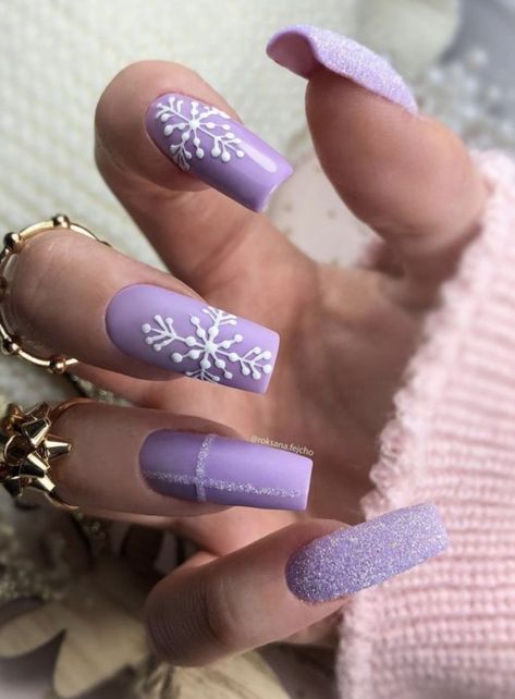 Winter Nails Matte, Purple Christmas Nails, Winter Christmas Nails, Purple And Silver Nails, Winter Nail Art Ideas, Kids Nail Designs, Purple Nail Polish, Purple Nail Designs, Holiday Nail Designs