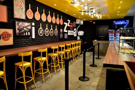 Nick’s Pizza by Loko Design, Rio Claro – Brazil » Retail Design Blog Pizzeria Design, Small Restaurant Design, Pizza Shop, Small Restaurant, Pizza Bar, Pizza Design, Interior Vintage, Pizza Restaurant, Restaurant Ideas