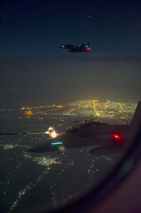 F16 Cockpit Wallpaper, Air Force Wallpaper, Jet Fighter Pilot, Military Aesthetic, Royal Australian Air Force, Airplane Wallpaper, Military Wallpaper, Airplane Fighter, City At Night