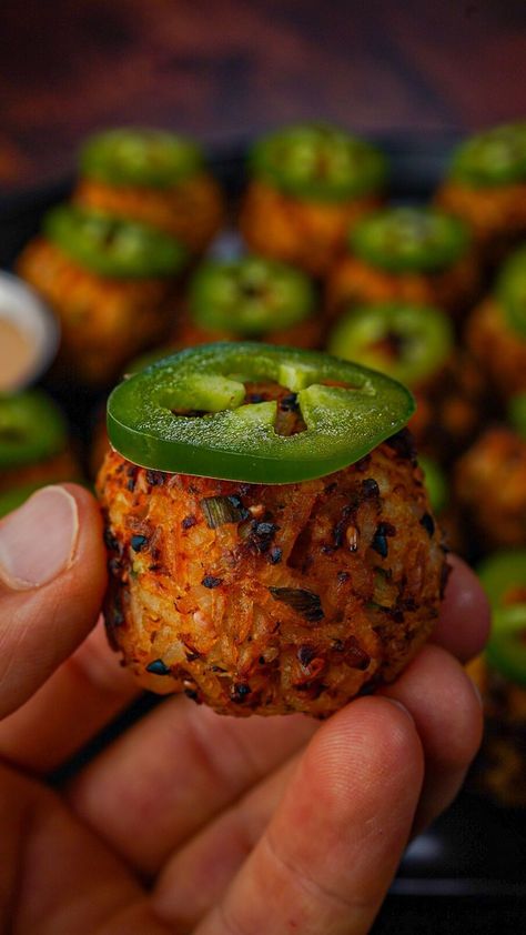 🔥 50 Cal Crispy Bang Bang Shrimp Bites 📍 These crispy bang bang shrimp bites are only 50 cals and soooo good! Great for meal prep as… | Zach Rocheleau (@theflexibledietinglifestyle) on Instagram Seasoning For Shrimp, Airfryer Lunch, Zach Rocheleau, Shrimp Bites, Rice Shrimp, Bang Bang Sauce, Shrimp Rice, Blackened Seasoning, Bang Bang Shrimp