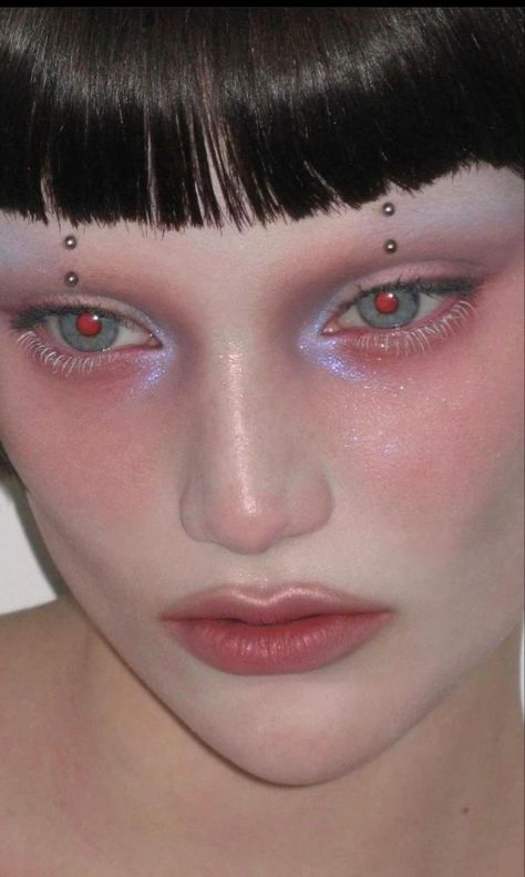 Alien Makeup, Drag Make-up, High Fashion Makeup, Avant Garde Makeup, Cool Makeup Looks, Ethereal Makeup, Make Up Inspo, Editorial Makeup, Makati