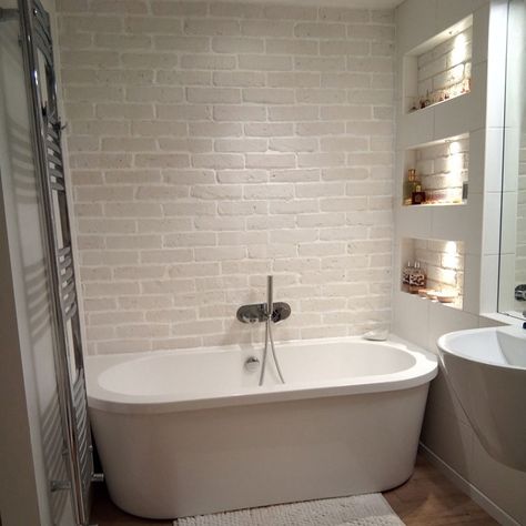 UK Feature Walls on Instagram: “Another bathroom making use of our Old White Brick Tiles - super modern 😎😍 #whitebricks #whitebrick #whitebricktiles #bricktiles #bricks…” White Brick Tiles Bathroom, Brick Bathroom Ideas, White Brick Bathroom, Brick Bathroom Wall, Exposed Brick Bathroom, White Brick Wall Interior, Brick Wall Bathroom, Brick Tiles Bathroom, White Brick Tiles