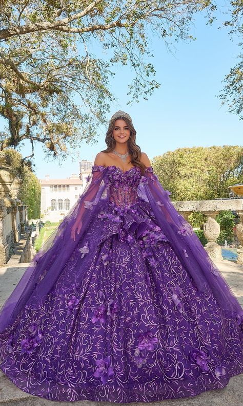 Strapless sweetheart a-line quinceanera ball gown in floral tulle with detachable off the shoulder sleeves and corset bodice. Embellished Corset, Quince Dress, Quinceanera Dress, Corset Bodice, Embellished Gown, Prom Girl, Dress Dusty, Layered Skirt, Gorgeous Gowns