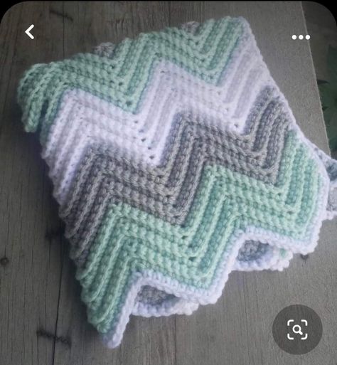 Uncinetto Zig Zag, Motifs Afghans, Crochet Chevron Baby Blanket, Crochet Blanket Chevron, Crochet Chevron, Baby Boy Crochet Blanket, Ripple Afghan, Chevron Baby Blankets, Chevron Crochet