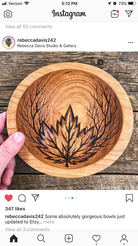 Wood Burning Bowls, Wood Burning Frame Ideas, Diy Wood Engraving, Wood Burned Gifts, Cordwood Homes, Tre Kunst, Wood Burn Spoons, Wood Bowls Carving, Wood Burn Designs