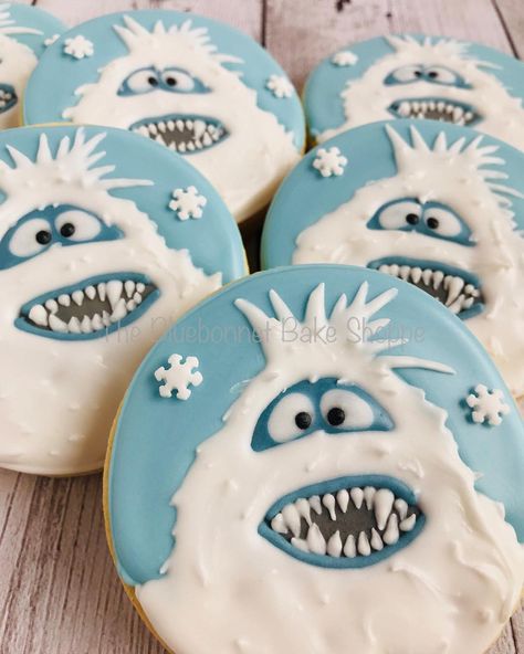 Bumble Cookie Designs Christmas, Snowmen Cookies Decorated, Yeti Cookies Decorated, Yeti Cookies, Abominable Snowman Cake, Diy Abominable Snowman Ornament, Yeti Christmas Decorations, Holiday Cookies Decorated, Sugar Cookie Icing Recipe