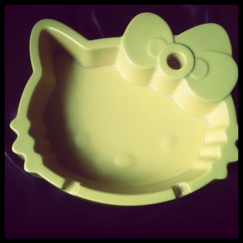 Hello Kitty Ash Tray Clay, Y2k Ashtray, Hello Kitty Ashtray, Hello Kitty Ash Tray, Clay Hello Kitty, Hello Kitty Clay, Clay Tray, Pasta Das, Easy Clay Sculptures