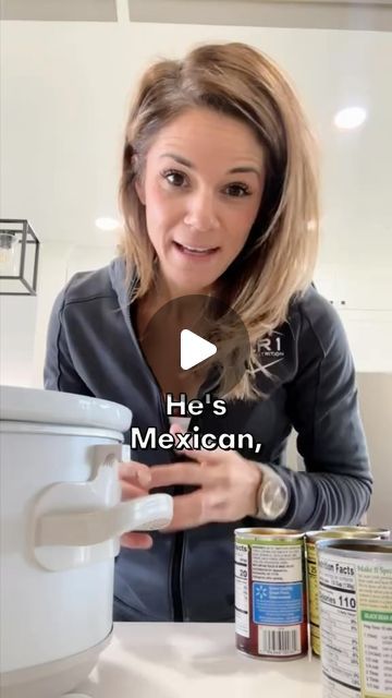 Tara Woodcox on Instagram: "This recipe is SOO GOOD!! Santos and I both love this one!  #foryou #foryoupage #fyp #fy #yummy #yum #recipe #recipes #easy #easyrecipe #crockpot #crockpotmeals #simple #cooking #cook #explore #explorepage #instadaily #instagood #mom #moms #momlife" Employee Dinner Ideas, Comfy Dinner Recipes, Tara Woodcox Recipes, Mexican Velveeta Recipes, Easy Supper Ideas Quick Healthy Recipes, Mexican Feast Ideas Dinners, Popular Recipes For Dinner, Quick Crockpot Recipes 2 Hours, Crockpot Mexican Recipes