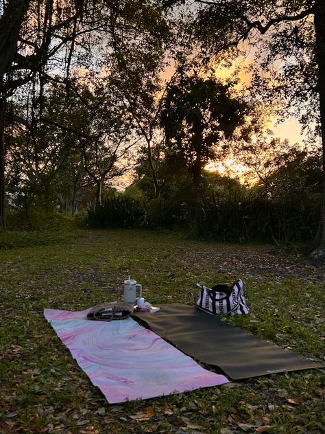 Cabincore Aesthetic, Spirituality Aesthetic, Yoga Friends, Green Academia, Animal Yoga, Teenage Rebellion, Friends Sunset, Womb Healing, Yoga Aesthetic