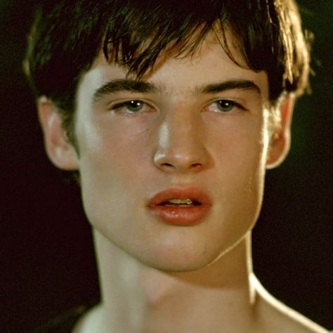 Tom Sturridge - Nigel Colbie Young Tom Sturridge, Tom Sturridge Like Minds, Dark Academia Family, Like Minds 2006, Nigel Colbie, Crush Aesthetic, Like Minds, Tom Sturridge, Adventure Time Cartoon