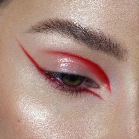 Grafik Eyeliner, Maquillage On Fleek, Red Eyeliner, Drag Make-up, Graphic Makeup, Eyeliner Styles, Red Makeup, Male Makeup, Dope Makeup