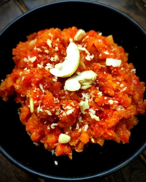 Carrot halwa, #gajarhalwa #gajarkahalwa Carrot Halwa, Tomato Salsa, Tandoori Chicken, Hijab Fashion, Taj Mahal, Carrots, Chicken, Ethnic Recipes, Quick Saves