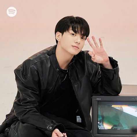 jungkook from K-pop on! Spotify V Vlog, Jungkook Spotify, Jungkook Golden, Jungkook Selca, Jeon Jungkook Photoshoot, Jungkook Aesthetic, Hot Topics, Jung Kook, Album Bts