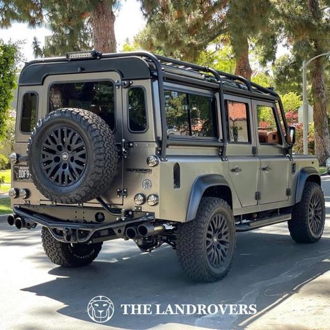 Land Rover Defender Expedition, Land Rover Defender Custom, Land Rover Defender Pickup, Land Defender, Defender Camper, Land Rover Defender 130, Custom Lifted Trucks, Travel Camper, Defender 130