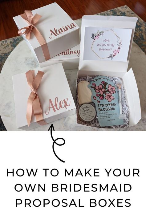 Open and closed bridesmaid proposal boxes with rose gold names and matching ribbon Homemade Bridesmaid Proposal, Will You Be My Bridesmaid Diy, Simple Bridesmaid Proposal Diy, Cheap Bridesmaid Proposal, Bridesmaid Gift Boxes Diy, Bridesmaid Boxes Diy, Diy Jewelry Gift Box, Bridesmaid Proposal Box Ideas, Diy Bridesmaid Proposal