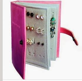 Diy Earring Holder, Mom Earrings, Book Earrings, Diy Jewelry Holder, Earring Storage, Types Of Earrings, Diy Earring, Earring Stand, Diy Holder