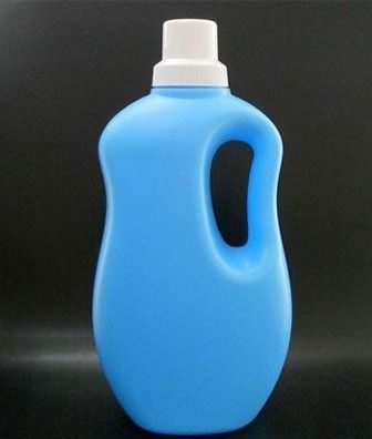 Plastic Fabric Softener Bottle Softener Bottle, Plastic Bottle Design, Laundry Detergent Bottles, Packaging Bottle, Empty Plastic Bottles, Detergent Bottles, Plastic Fabric, Upcycle Repurpose, Lotion Bottle