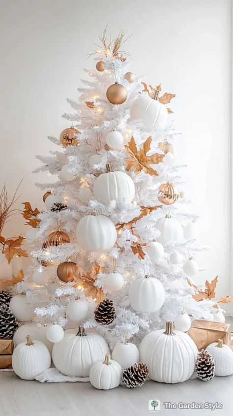 Spring Tree Ideas, Christmas Decor Themes, Fall Christmas Tree, Spring Tree, Decor Themes, Tree Ideas, Festive Decor, Garden Styles, Festival Decorations