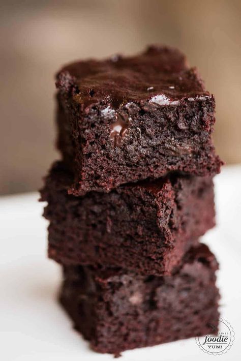 Beet Brownies are a decadent brown butter brownie recipe with a smooth buttermilk roasted beet puree mixed into the batter. The result is a lusciously soft brownie with an intense dark chocolate flavor. You'll enjoy the added health benefits of cooking with beets and will be pleasantly surprised with the flavor! #beet #beets #roastedbeets #beetpuree #brownie #chocolate #beetbrownie #beetrecipe Recipe For Brownies, Beet Puree, Beet Brownies, Brownie Recipe Video, Dark Chocolate Brownies, Breakfast Low Carb, Beet Recipes, Breakfast Food List, Brownies Recipe