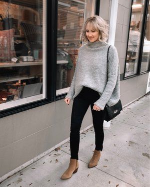 Booties Work Outfit, Gray Sweater Outfit Winter, Light Grey Sweater Outfit, Brown Booties Outfit, Tunic Sweater Outfits, Black Jeans Outfit Winter, Black Jeans Outfit Fall, Black Booties Outfit, Booties Outfit Fall