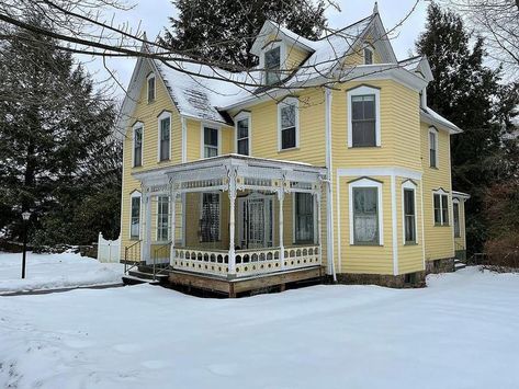 1871 Victorian For Sale in Oil City, Pennsylvania - OldHouses.com Fenced In Garden, Shower Wood Floor, Victorian Beauty, Gas Fireplaces, Garden Backyard, Large Dining Room, Walk Out, Fenced In Yard, Walk In Pantry