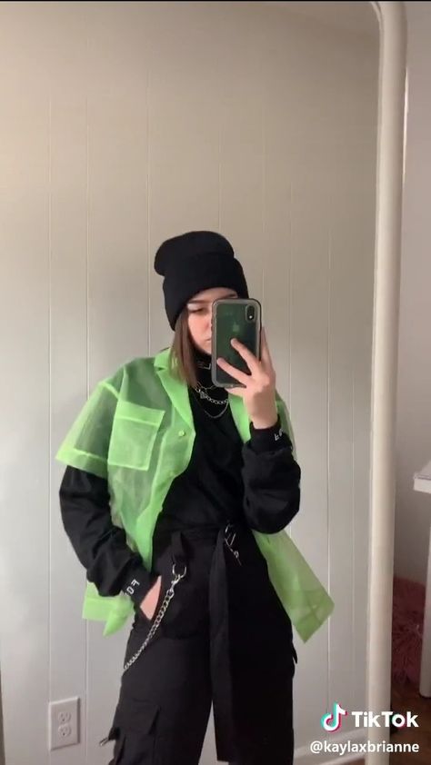 Neon Green Outfit, Neon Green Outfits, Neon Outfits, Black Goth, Tumblr Outfits, Green Outfit, Outfits Casuales, Black Outfit, Dance Costumes