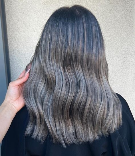 Mushroom Gray Brown Root Fade Root Fade, Dark Grey Hair Color, Colorful Bob, Gray Blending, Dark Grey Hair, Hide Greys, Subtle Balayage, Grey Highlights, Wavy Lob