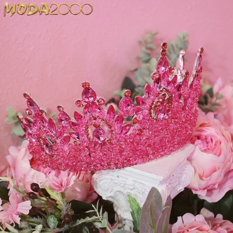 Fuschia Quinceanera Decorations, Magenta Quinceanera Dresses, Hot Pink Quinceanera Theme, Pink Quince Crown, Quinceañera Planner, Hot Pink Quinceanera, Hot Pink Crown, Quince Accessories, Hot Pink Quinceanera Dresses