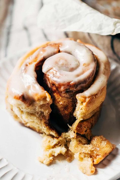 The BEST Gluten Free Cinnamon Rolls - Butternut Bakery Best Gluten Free Cinnamon Rolls, Best Chocolate Chip Muffins, Vanilla Bean Cream, Butternut Bakery, Gluten Free Cinnamon, Gluten Free Cinnamon Rolls, Gluten Free Flour Mix, Best Gluten Free, Homemade Gluten Free