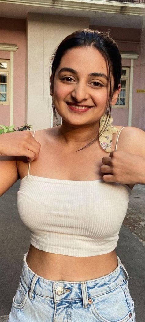 Esther Anil, New Images Hd, Queen Esther, Women Photography, Seductive Clothes, Actress Pics, Beautiful Smile Women, Desi, Actresses