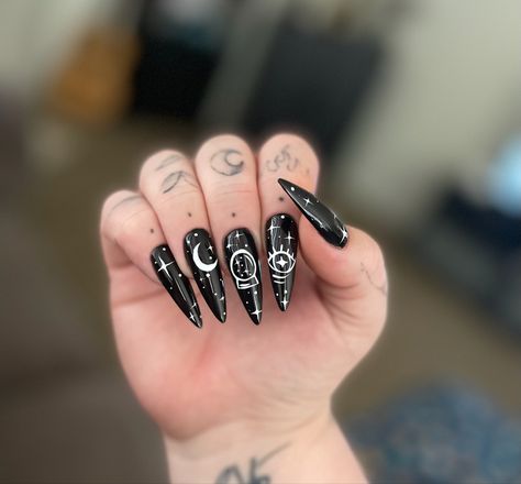 White Witch Nails, Crystal Ball Nail Art, Black Magic Nails, Crystal Ball Nails, Witchy Nails Black, Moon And Star Nail Designs, Moon Phase Nails, Witchy Nails Almond, Witch Nails Designs