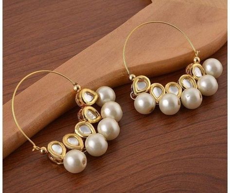 Pearl Hoops Earrings, Kundan Jewellery Set, Indian Jewelry Earrings, Antique Jewellery Designs, Jewelry Set Design, Indian Jewellery Design Earrings, Antique Jewelry Indian, Indian Jewelry Sets, Jewelry Design Earrings