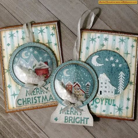 The Artful Maven: Tim Holtz Stamper's Anonymous Christmas 2023 - Festive Print Ticking Christmas Cards with Removable Snow Globe Ornament Stampers Anonymous Christmas, Tim Holtz Distress Crayons, Snow Globe Ornament, Tim Holtz Crafts, Botanical Collage, Tim Holtz Dies, Tim Holtz Cards, Magnet Crafts, Globe Ornament