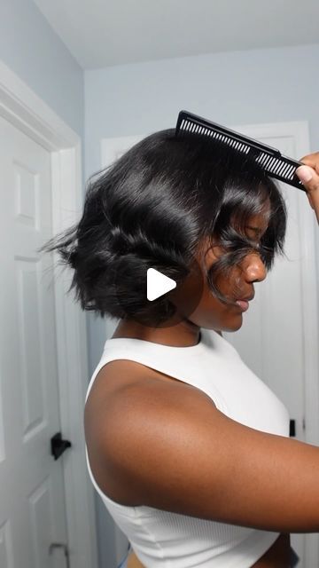 𝐀𝐍𝐃𝐑𝐈𝐀 〰️ on Instagram: "Beachwaves Tutorial for the girlsss. Also, I tried @amika blockade heat defense serum and it’s getting a 10/10! My hair looks shiny and so much silkier  than my last video with the beach waves to me. Plus no frizz — @amika it’s time I try your other products 🧡  And ofc we have to talk about my @babylissprousa flat iron, she gets the job done every timeee.  Would you ever try beachwaves/wavy curls?  🏷️  #beachwavestutorial #hairtutorial #bobhaircut #bobhairstyles #tutorialhair" Cute Black Girls Hairstyles Short Natural Hair, Short Wavy Bob Hairstyles Beach Waves Hair Tutorials, Beach Waves On Short Bob, Short Press And Curl Natural Hair Black Women, Medium Length Hair For Black Women, Dry Waves Black Hair, Silk Press Natural Hair Body Wave, Loose Wave Curls Black Women, Flat Ironed Natural Hair Hairstyles