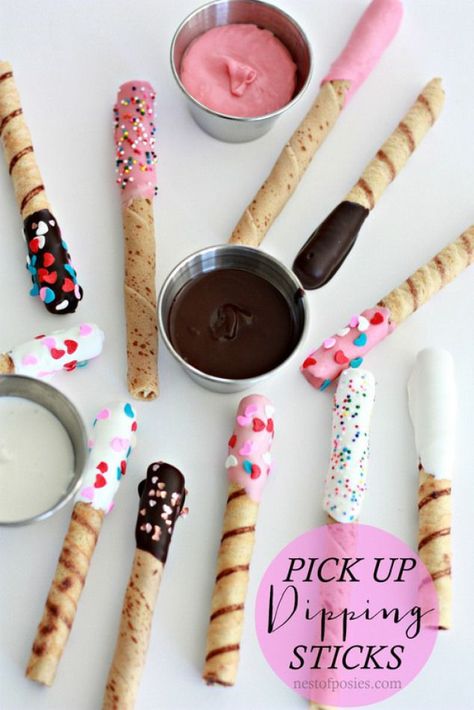 Pick Up {Dipping} Sticks.  Great for parties young or old, and perfect for the kids to make! Pick Up Sticks, High Tea Party, Dipped Cookies, Sugar Sprinkles, Kids Party Food, בר מצווה, Snacks Für Party, Perfect Cookie, Kids Recipes