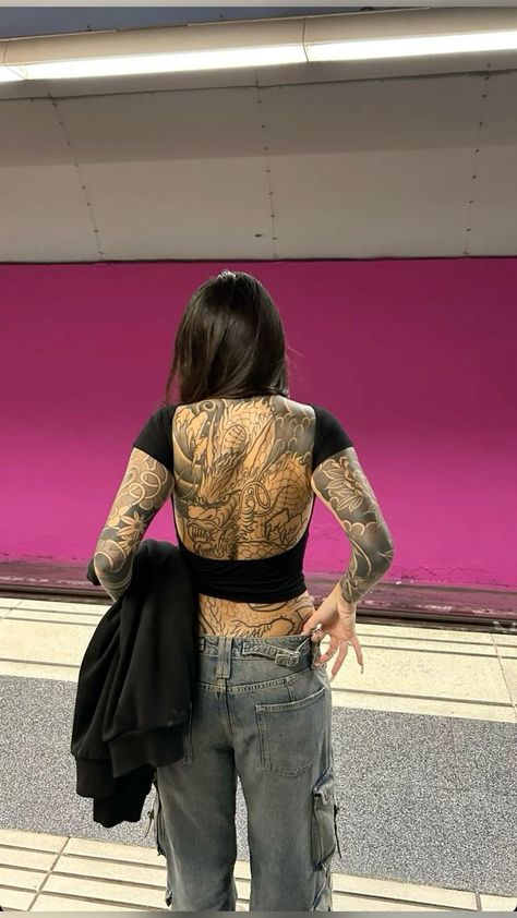 Woman With Tattoos, Backpiece Tattoo, Feminine Tattoo Sleeves, Mens Shoulder Tattoo, Full Back Tattoos, Tattoed Women, Stylist Tattoos, Back Tattoo Women, Dream Tattoos