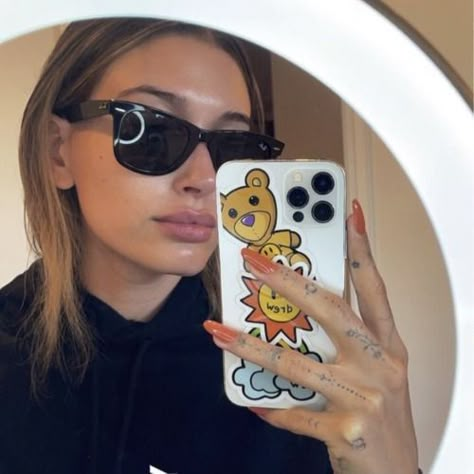 Hailey Bieber, The Library, Ray Ban Sunglasses, Ray Ban, The Next, Sunglasses, On Twitter, Twitter, Black