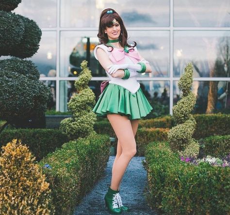 Jupiter Costume, Sailor Jupiter Costume, Sailor Moon Scouts, Sailor Moon Wig, Sailor Jupiter Cosplay, Princess Leia Cosplay, Moon Obsession, Sailor Moon Collectibles, Makoto Kino