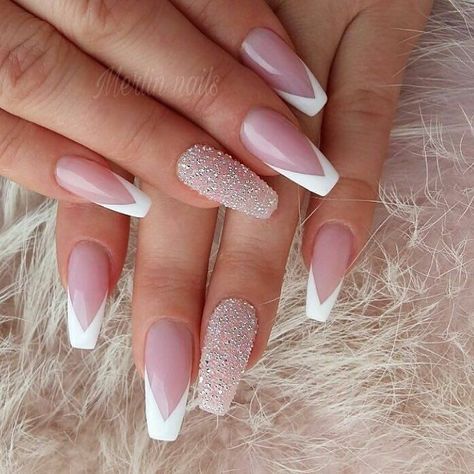 French Tip Nail Designs, Pretty Nail Designs, Fall Acrylic Nails, Pretty Nail Art Designs, Fashion Glamour, Classic Nails, White Nail, Pretty Nail Art, Crystal Nails