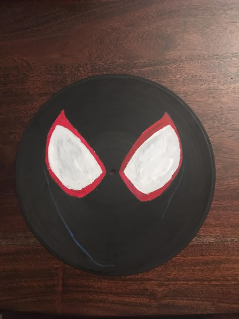 Easy Album Covers To Paint, Paint Cds, Dvd Aesthetic, Painting Album Covers, Record Painting Ideas, Vinyl Record Painting, Vinyl Record Art Ideas, Spiderman Painting, Cd Idea