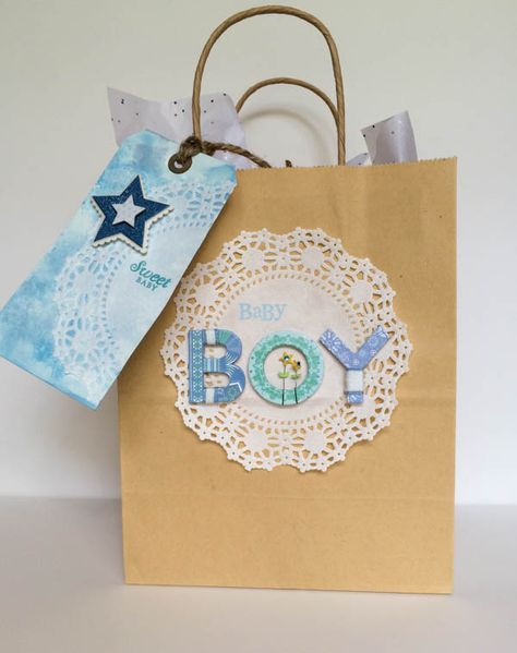 Baby Boy Gift Bag and Tag Baby Boy Gift Wrapping Ideas, Baby Gift Bag, Baby Hampers, Baby Gift Wrapping, Gift Bags Diy, Baby Hamper, Baby Boy Gift, Paper Gift Bags, Wrapping Ideas