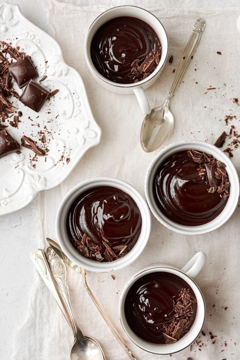 Dark Chocolate Pudding Recipe, Dark Chocolate Pudding, Mouse Recipes, Homemade Dark Chocolate, Homemade Chocolate Pudding, Croissant Bread, Chocolate Deserts, Chocolate Pudding Recipes, Trifle Dish